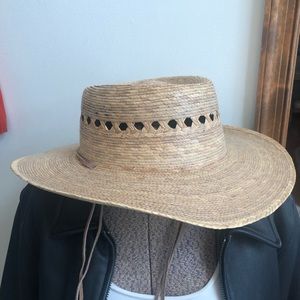 Tula Outback lattice hat